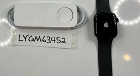 Fair
													Apple Watch Series 7 41mm - Midnight, A2473 - GPS, Aluminum, photo 1 of 5