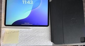 Mint
													Apple iPad Pro 11" 2nd Gen 2020 - Unlocked, Silver, 256 GB, A2068, photo 3 of 14