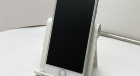 Mint
													Apple iPhone 8 - Unlocked, Silver, 64 GB, A1863, photo 2 of 6