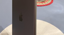 Mint
													Apple iPad 6th Gen - AT&T, Gray, 128 GB, A1954, photo 3 of 5