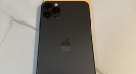 Good
													Apple iPhone 11 Pro Max - Unlocked, Gray, 64 GB, A2161, photo 3 of 7