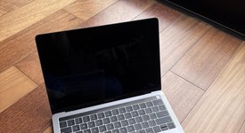 Mint
													MacBook Pro 2019 - 13" - I7, Silver, 1 TB, 16 GB, photo 2 of 17