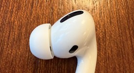 Used
													Apple AirPods Pro - Wireless Case, photo 5 of 8