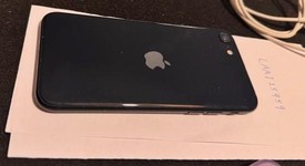 Good
													Apple iPhone SE 3rd Gen 2022 - Unlocked, Midnight, 64 GB, A2595, photo 3 of 9