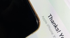 Mint
													Apple iPhone Xs Max - Sprint, Gold, 64 GB, A1921, photo 4 of 5