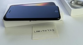 Good
													Apple iPhone SE 3rd Gen 2022 - Unlocked, Midnight, 64 GB, A2595, photo 5 of 9