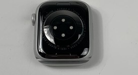 Fair
													Apple Watch Series 9 41mm - Unlocked, Silver, A2982 - Cellular, Aluminum, photo 4 of 8