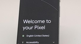 Good
													Google Pixel 8 - Unlocked, Hazel, 128 GB, 8 GB, G9BQD, Sub-6 5G, photo 3 of 3