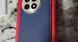 Mint
													OnePlus 13 - Unlocked, Midnight Ocean, 512 GB, 16 GB, photo 3 of 9