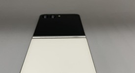 Fair
													Samsung Galaxy Z Flip5 - T-Mobile, Cream, 512 GB, 8 GB, SM-F731U, photo 2 of 8