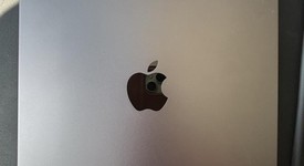 Good
													Apple iPad Pro 11" 2nd Gen 2020 - Unlocked, Gray, 128 GB, A2068, photo 2 of 6