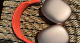 Used
													Apple AirPods Max - Pink, photo 4 of 5