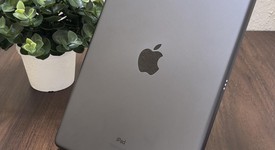 Good
													Apple iPad 9th Gen - Unlocked, Gray, 64 GB, A2603, photo 2 of 5