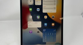 Good
													Apple iPad Pro 12.9" 4th Gen 2020 - Unlocked, Gray, 256 GB, A2069, photo 2 of 6