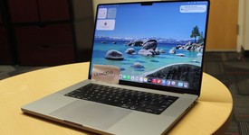 Mint
													MacBook Pro 2021 - 16" - Apple M1 Pro 10-core, Gray, 512 GB, 16 GB, photo 2 of 10