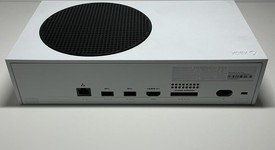 Good
													Xbox Series S (2020) - White, 512 GB, photo 4 of 6