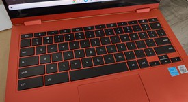 Good
													Samsung Galaxy Chromebook 2 - I3, Red, 128 GB, 8 GB, photo 2 of 5
