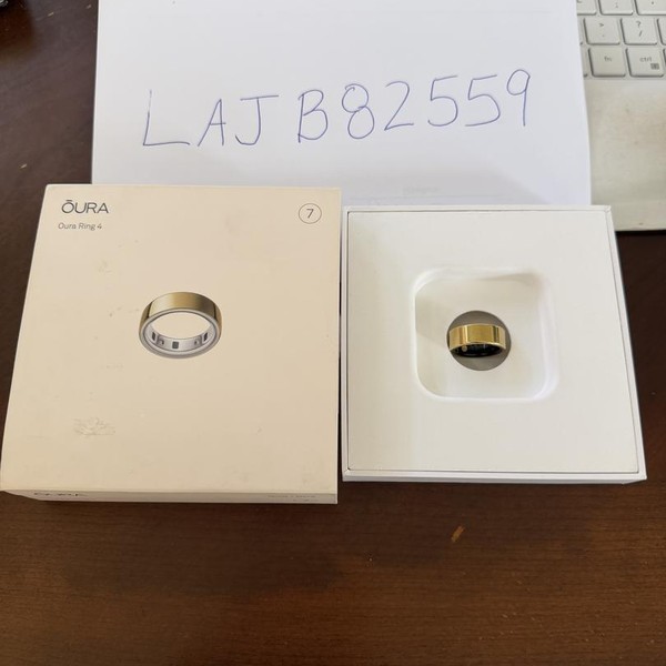 Oura Ring Gen 4 - Gold, Size 7