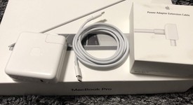 Mint
													MacBook Pro 2017 (With Touch Bar) - 13" - Gray, 256 GB, 8 GB, photo 2 of 10