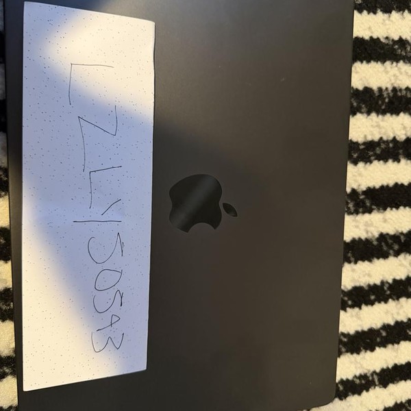 MacBook Pro Late 2023 (M3) - 14 inch - 512 GB, Black, 18 GB, Apple M3 Pro 11-core, 14-core GPU