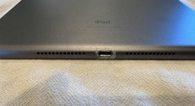 Good
													Apple iPad 8th Gen - Wi-Fi, Gray, 128 GB, A2270, photo 3 of 4