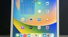 Good
													Apple iPad Pro 12.9" 1st Gen 2015 - Wi-Fi, Silver, 128 GB, A1584, 1st Gen 2015, photo 1 of 11