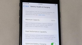 Mint
													Apple iPhone SE 3rd Gen 2022 - US Cellular, Midnight, 64 GB, A2595, photo 3 of 8