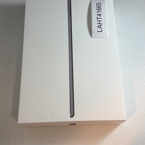 Apple iPad (7th Gen) - Wi-Fi, 128 GB, Gray, A2197