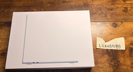 Mint
													MacBook Air 2025 (M4) - 13" - Apple M4, Sky Blue, 512 GB, 16 GB, photo 1 of 9