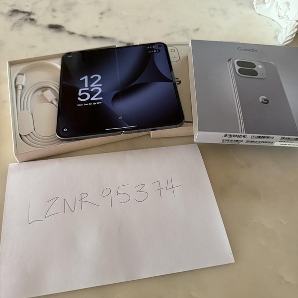 Google Pixel 10 Pro Fold - Unlocked, 256 GB, Moonstone, GU0NP