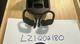 Used
													Beats Powerbeats Pro - Black, photo 1 of 5