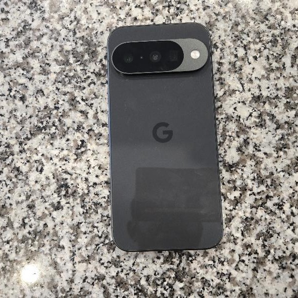Google Pixel 10 - Unlocked, 128 GB, Obsidian, GLBW0