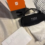 Mint JBL Charge 6 - Black