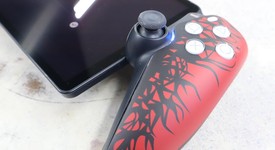 Good
													PlayStation Portal Remote Player - Gray, 30th Anniversary, photo 3 of 10