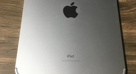 Good
													Apple iPad 10th Gen - Unlocked, Silver, 64 GB, A2757, photo 3 of 7