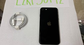 Mint
													Apple iPhone SE 3rd Gen 2022 - Unlocked, Midnight, 64 GB, A2595, photo 1 of 7