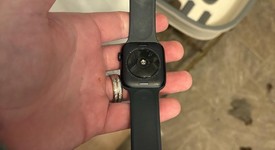 Good
													Apple Watch SE 2nd Gen 44mm - T-Mobile, Midnight, A2727 - Cellular, Aluminum, photo 2 of 6