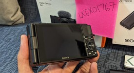 Mint
													Sony ZV-1, photo 1 of 9