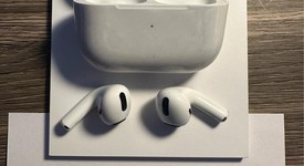 Used
													Apple AirPods Pro - MagSafe Case, photo 3 of 10