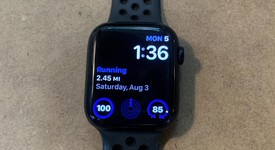 Good
													Apple Watch Series 7 45mm - Unlocked, Midnight, A2477 - Cellular, Nike, photo 3 of 7