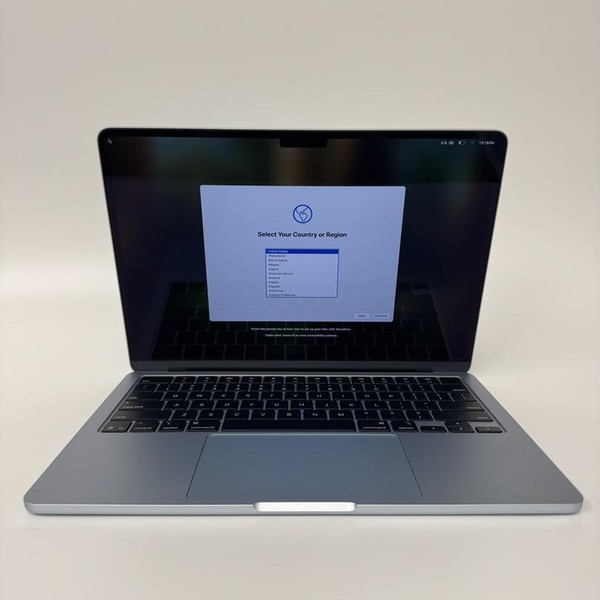 MacBook Air 2025 (M4) - 13 inch - 512 GB, Sky Blue, 24 GB, Apple M4