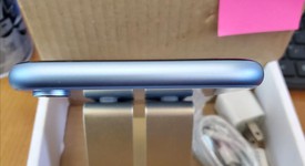 Good
													Apple iPhone Xr - Xfinity, Blue, 64 GB, A1984, photo 1 of 8