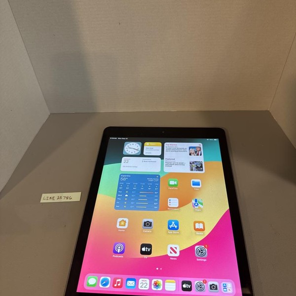 Apple iPad 6th Gen - Wi-Fi, 128 GB, Gray, A1893