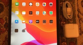 Good
													Apple iPad 7th Gen - Unlocked, Gray, 32 GB, A2200, photo 2 of 10