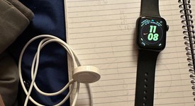 Good
													Apple Watch Series 5 40mm - Gray, A2092 - GPS, Aluminum, photo 2 of 4