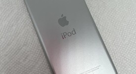 Mint
													Apple iPod Touch 6th Gen - Wi-Fi, White, 128 GB, photo 3 of 4
