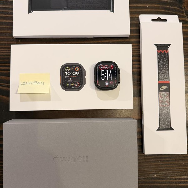 Apple Watch Ultra 2 49mm - Unlocked, Black, A2986