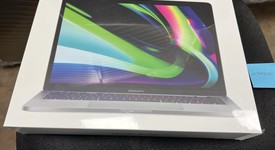 New
													MacBook Pro 2022 - 13" - Apple M2, Gray, 512 GB, 8 GB, photo 1 of 4