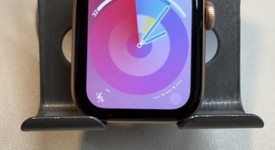 Good
													Apple Watch SE 1st Gen 40mm - Unlocked, Gold, A2353 - Cellular, Aluminum, photo 1 of 7