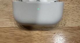Used
													Apple AirPods Pro 1st Gen - MagSafe Case, photo 1 of 3
